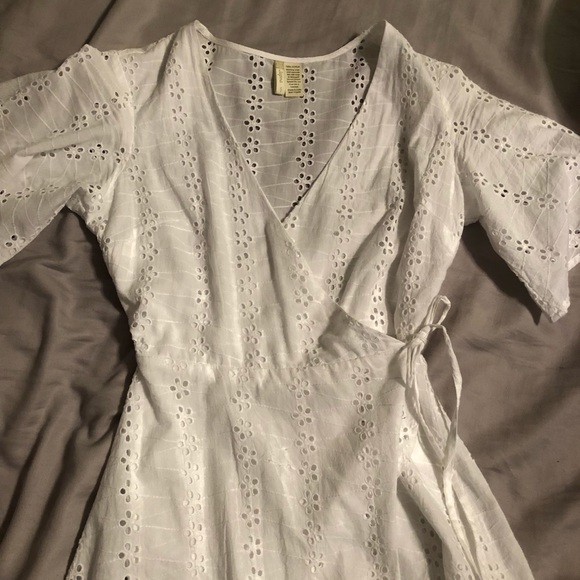 Beautiful summer dress - Picture 3 of 5